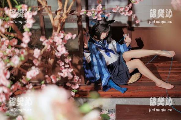 纸悦Etsu_ko的裸足写真，真想问她是怎么做到的！