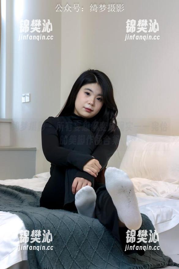 绮梦摄影 - 所有妄想都变成现实——宪怡的美脚作品合集