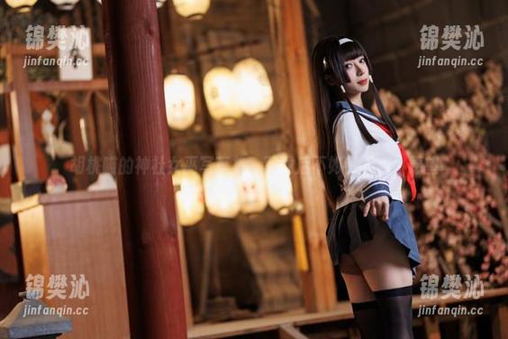 胡桃喵的神社女巫写真集，下载后不如留下点小愿望
