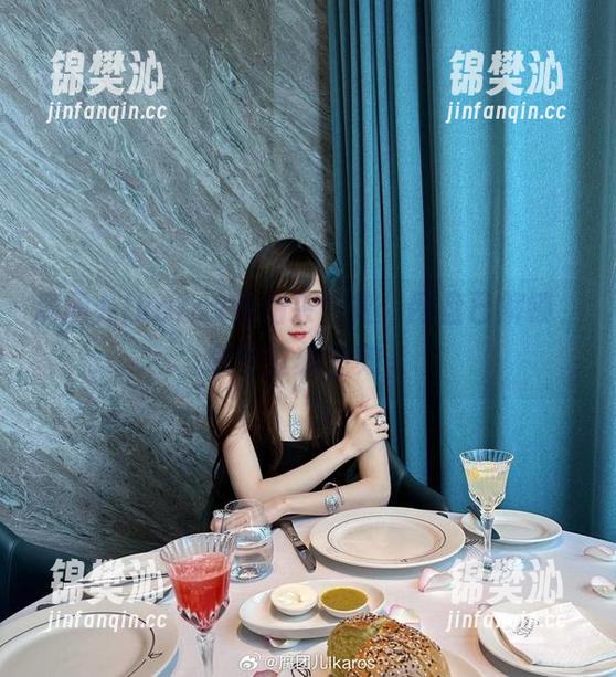 腐团儿Ikaros自拍杂图集：网盘已解锁，命令立刻生效。