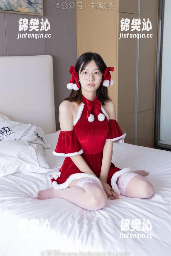 袜啵啵 - 水手服，再加上稚予，原图与图包的双重冲击，脑袋里满是波浪啊！