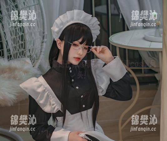 镜中痴姬？更像是在和起司块wii的高清cos争风头！