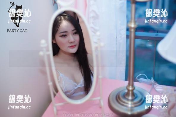 轰趴猫 - 拜托，艾小青的万圣节定制写真，太会玩了吧！