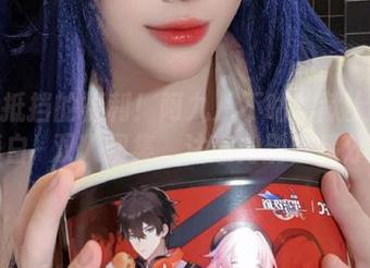 无法抵挡的福利！阿九从不咕咕献上的镇海白黒双人图集，注意力别容易分散