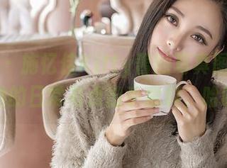 青豆客 - 施忆佳Kitty酱的写真图集——她的日常有点出乎意料，哈哈