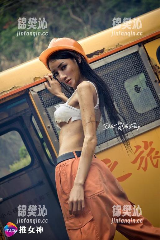 青豆客 - 黄歆苑chobits黑色创作，资源果然是高清，需要好好慢慢品味。