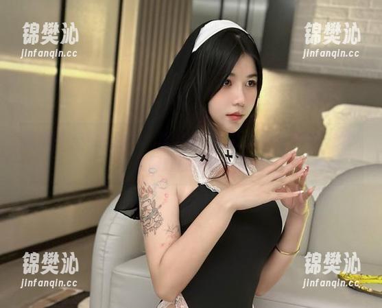 微密圈 - 私拍的她：鱼神鱼的乖巧女仆合集——多少人因此被俘获了啊