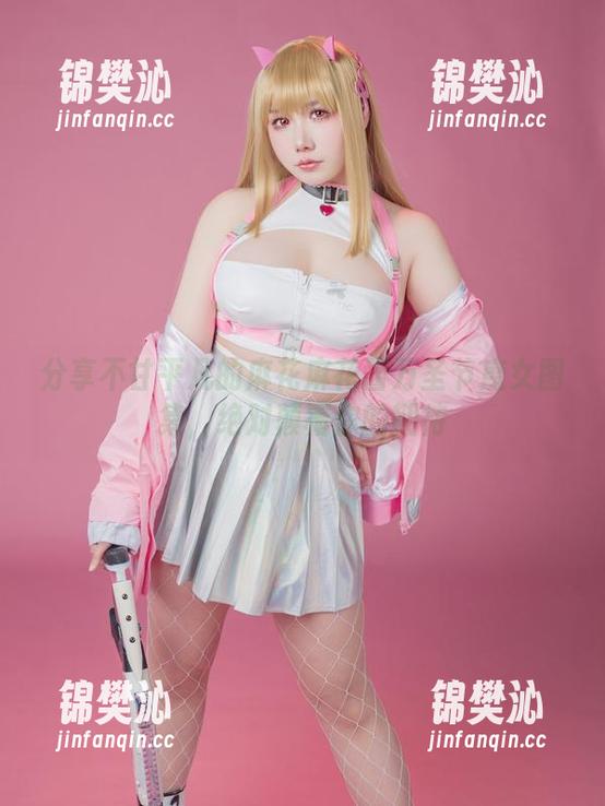 分享不甘平凡的麻花麻花酱万圣节魔女图集，绝对颠覆你的期待